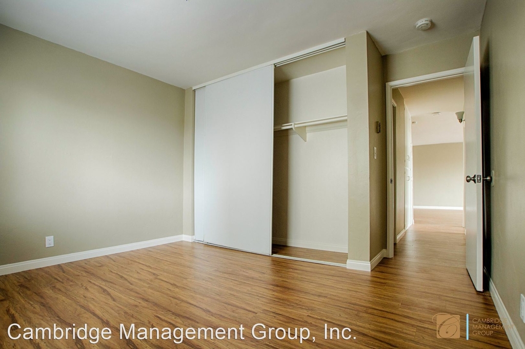 1371 E Lexington Ave - Photo 11