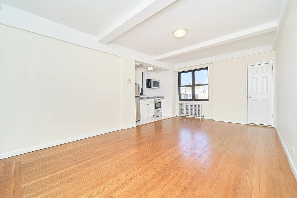 850 Amsterdam Avenue - Photo 1