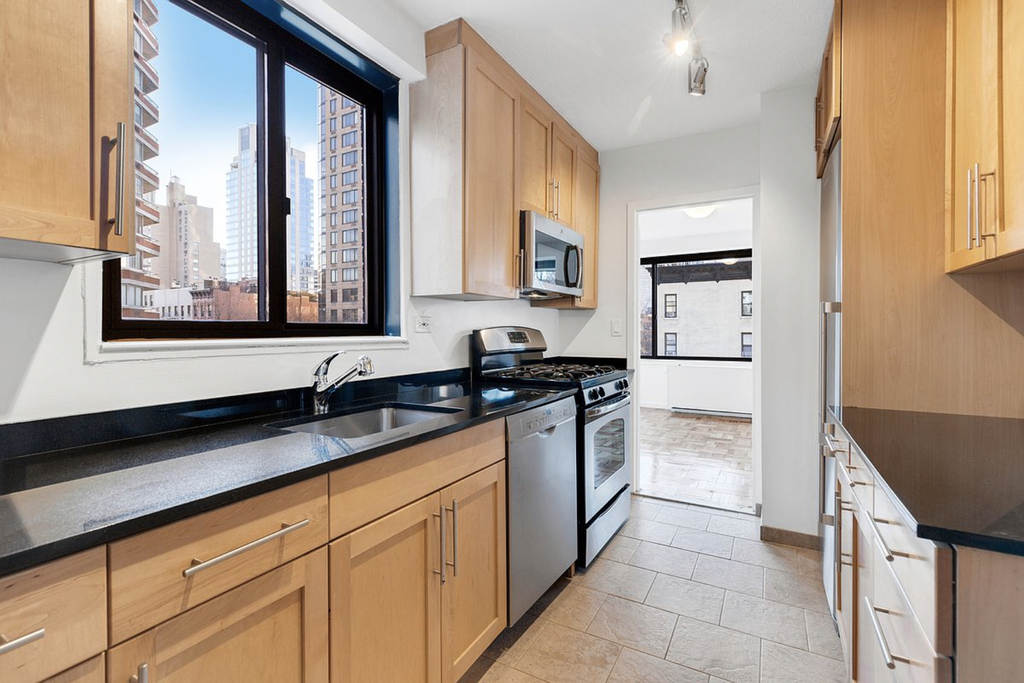 351 East 84th Street - Photo 1