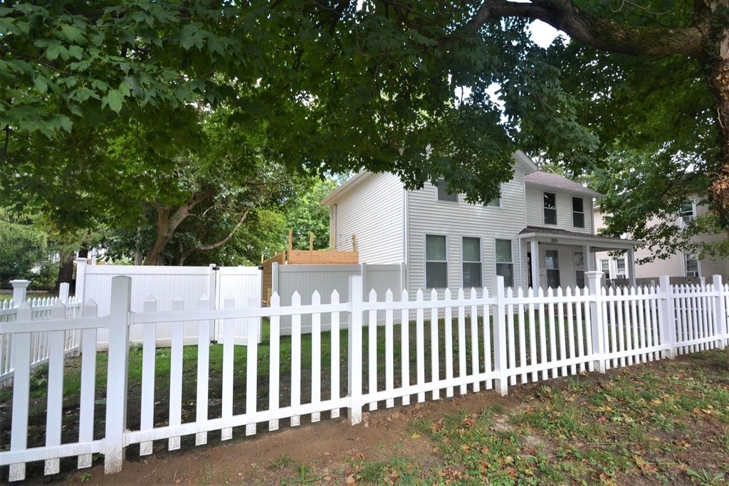 355 College Avenue - Photo 36