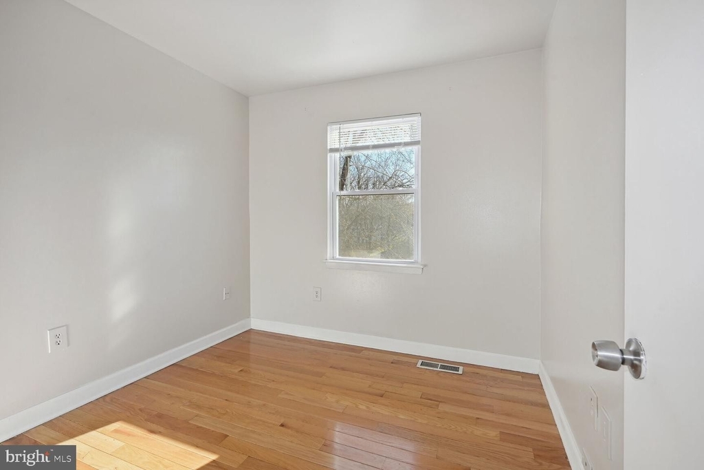 8324 Mountain Ash Way - Photo 17