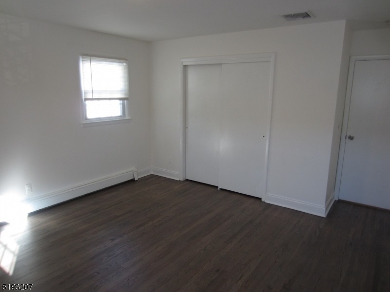 423 Leonhardt Dr 2nd Floor - Photo 12