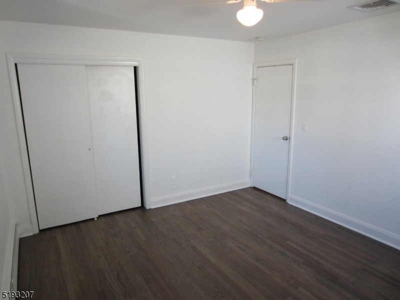 423 Leonhardt Dr 2nd Floor - Photo 9