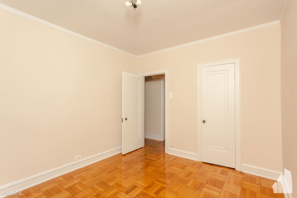 1209 W Sherwin Ave - Photo 3