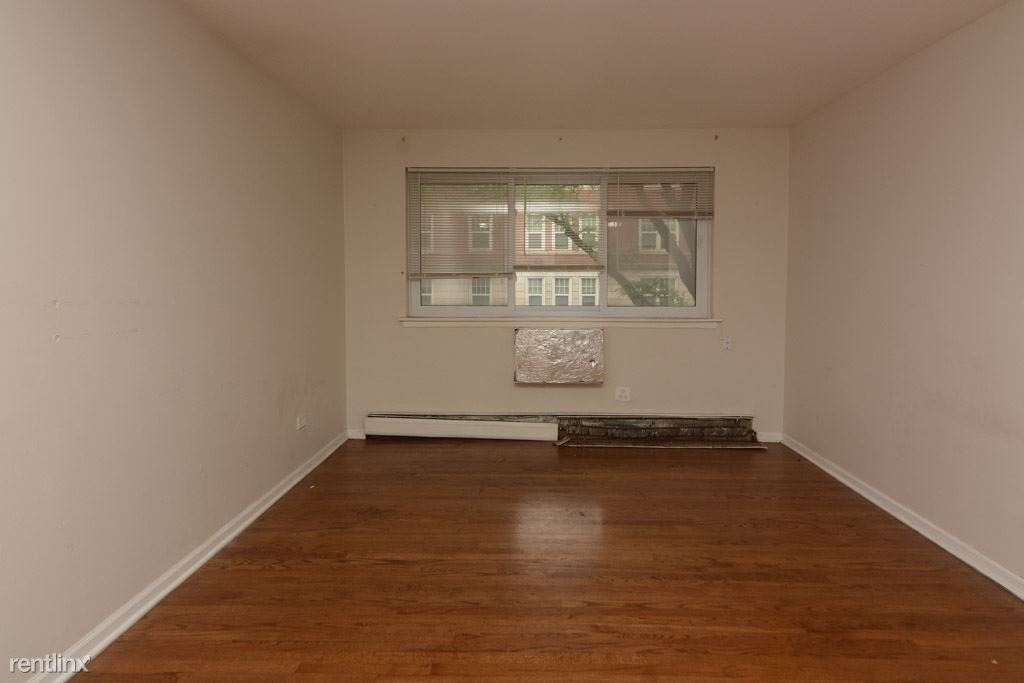 1040 W. Hollywood, Unit 203 - Photo 8