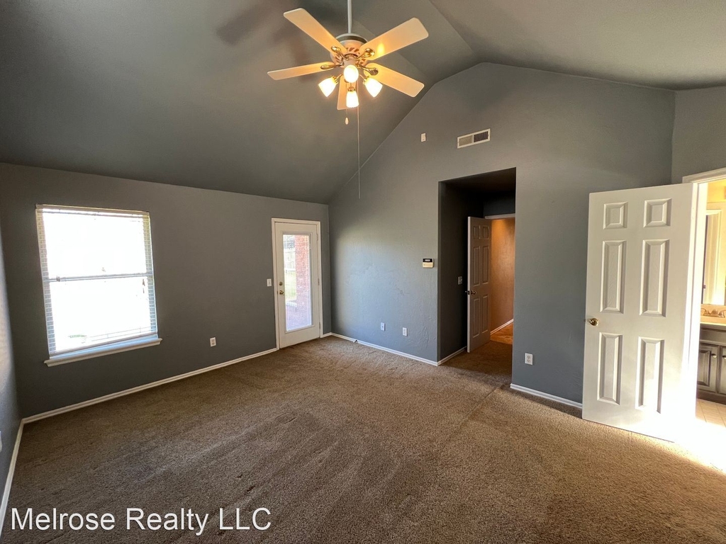 18005 Chestnut Oak Drive - Photo 24