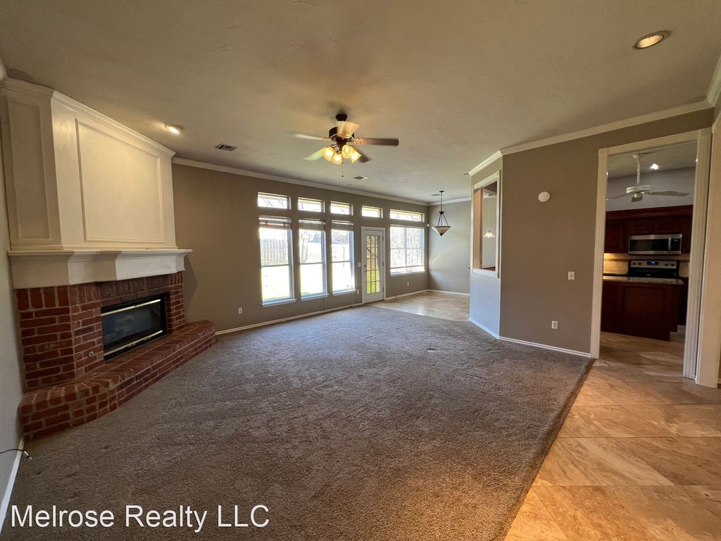 18005 Chestnut Oak Drive - Photo 3