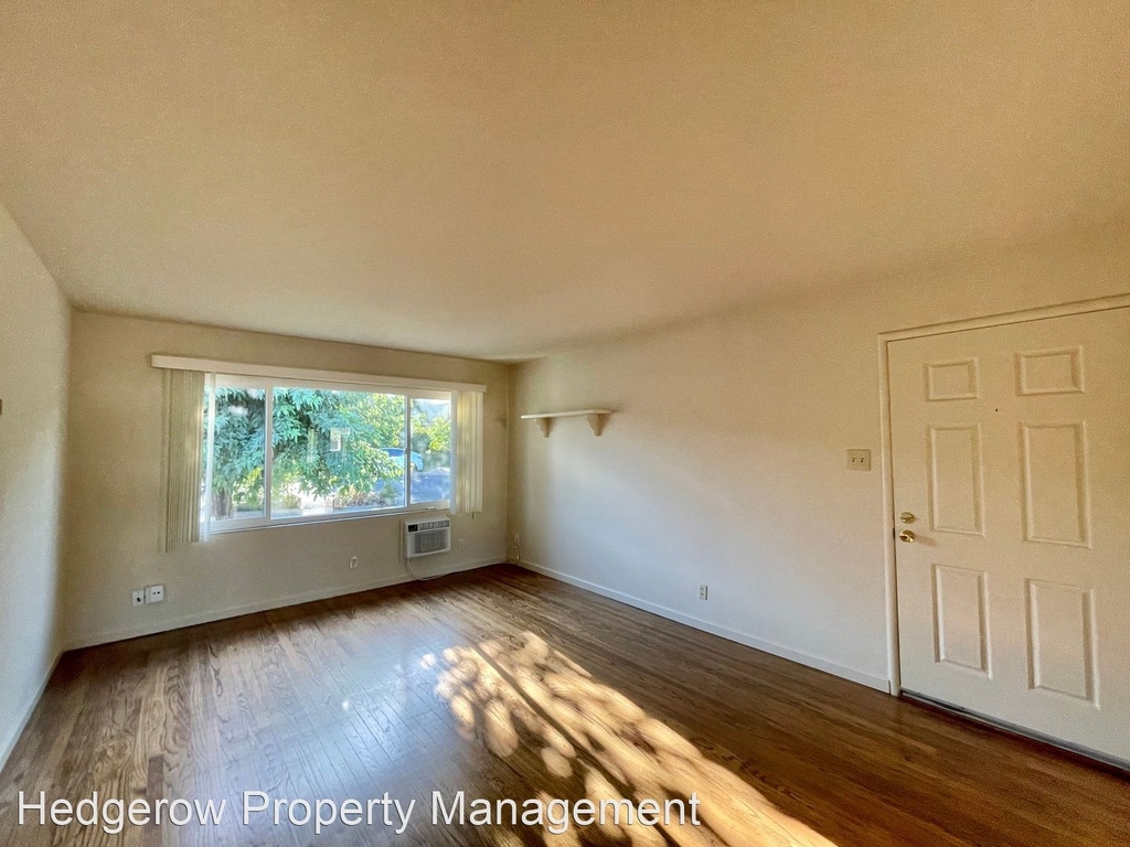 *112 Almond Avenue - Photo 11