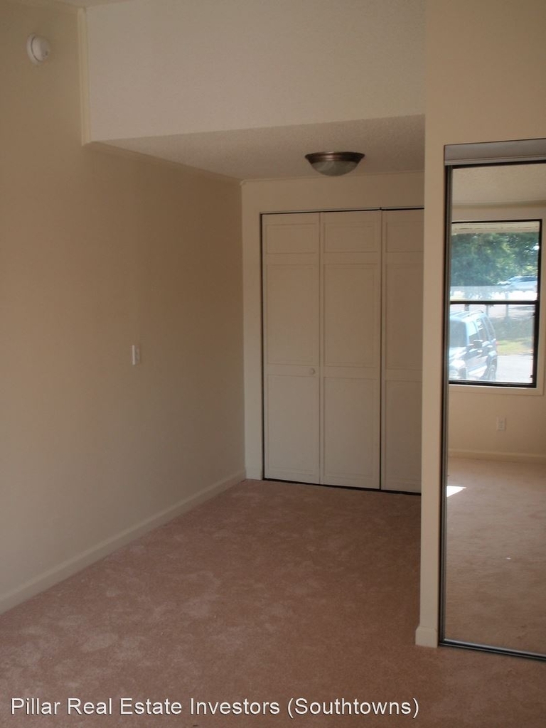 5278 Southwestern Blvd. - Photo 2