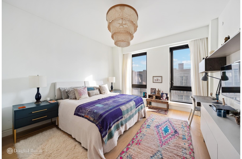 242  Broome St - Photo 2