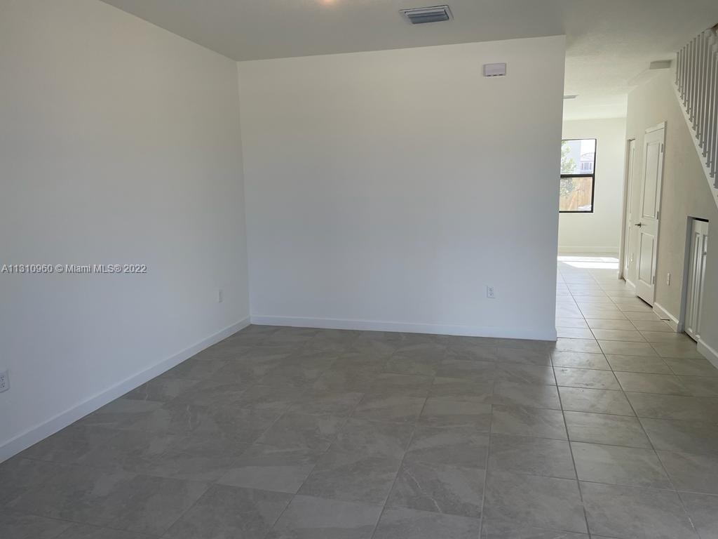 12932 Sw 232nd Ter - Photo 1