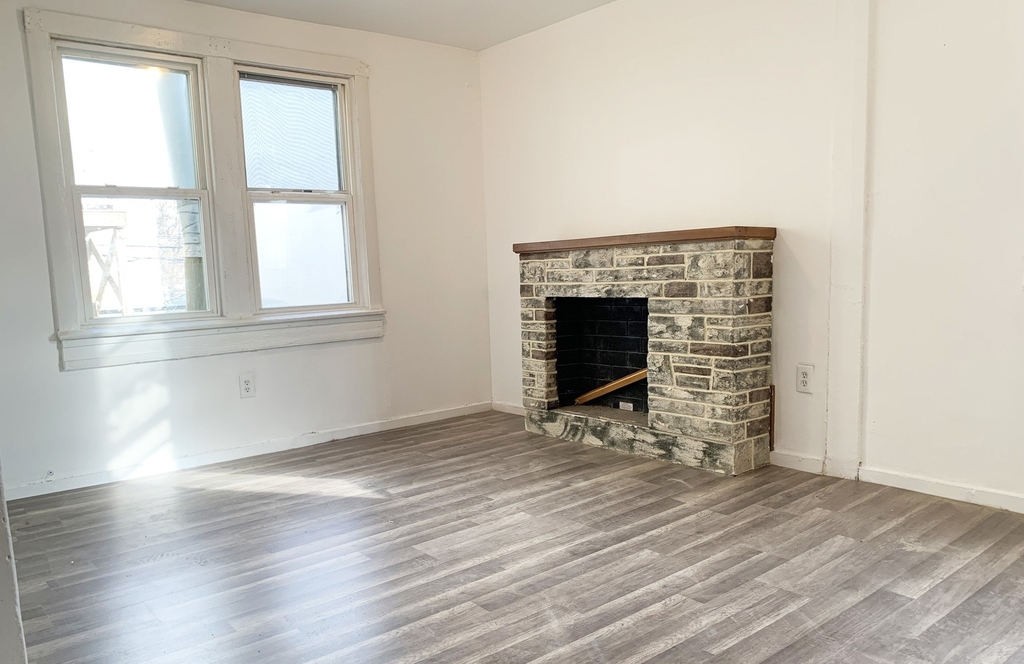 6056 W North Avenue - Photo 9