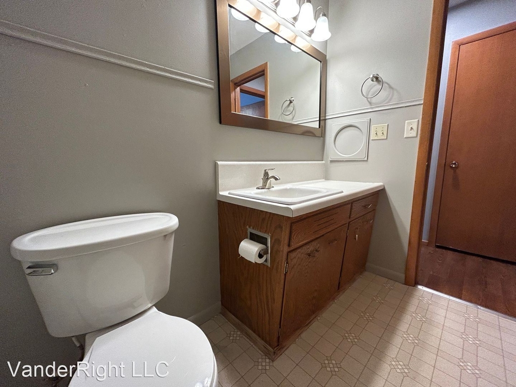 2204 W 39th St - Photo 10