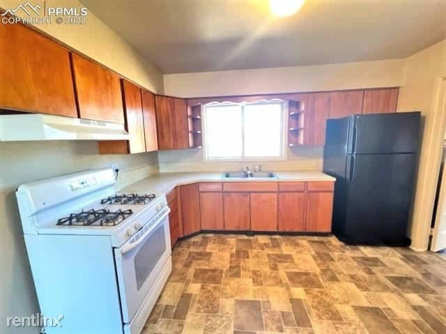 208 R Esther Drive - Photo 10