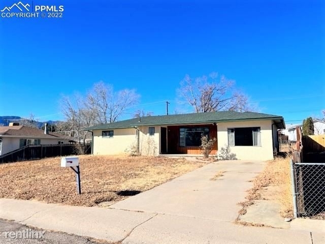 208 R Esther Drive - Photo 3