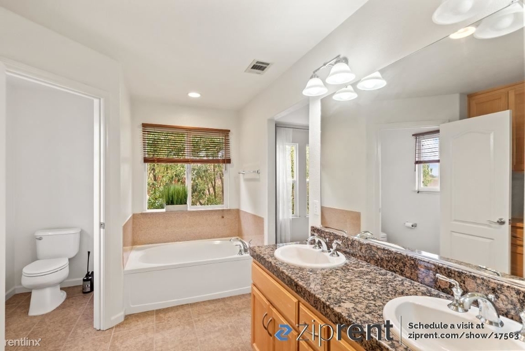 1096 Flowering Ash Drive - Photo 16