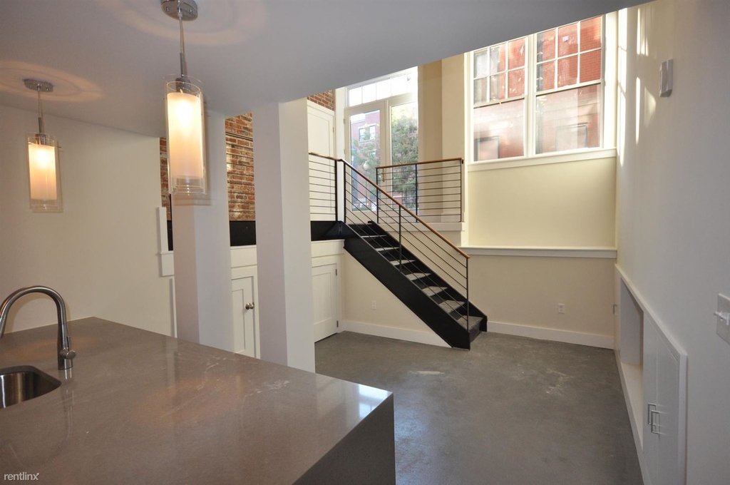 659 Massachusetts Ave Apt 1a - Photo 1