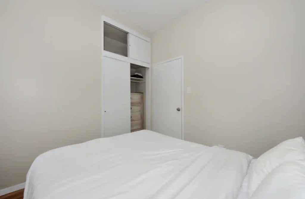 331 East 33rd Street - Photo 8