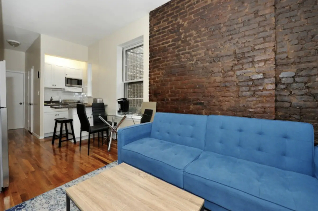 331 East 33rd Street - Photo 1