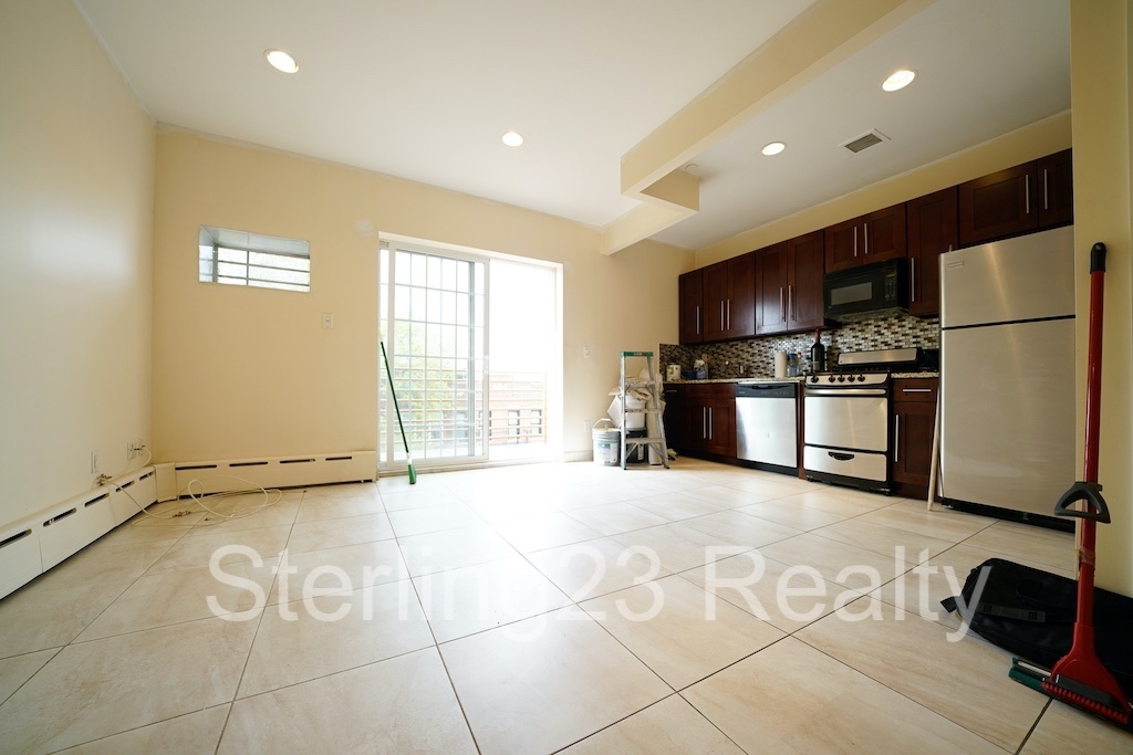25-21 34th Street - Photo 0