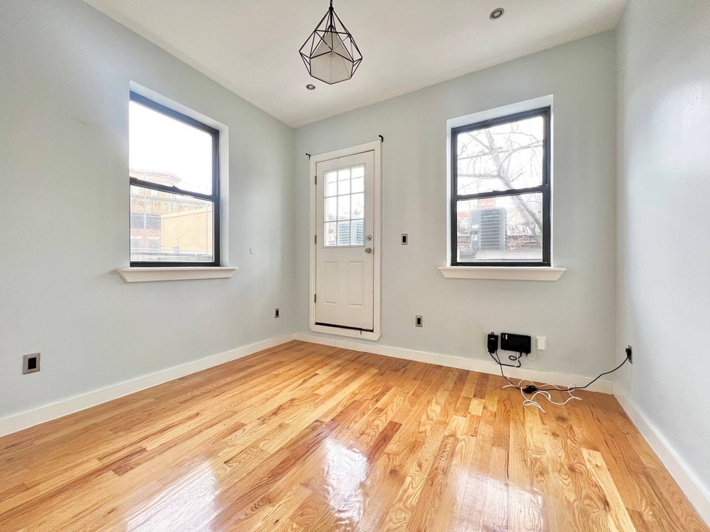 687 Bushwick Ave - Photo 9