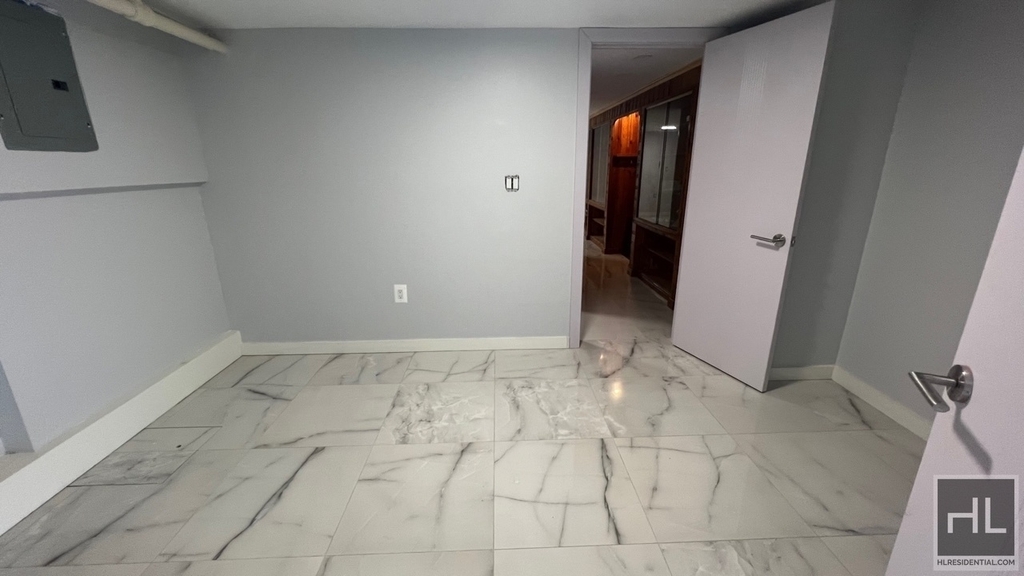 828 East 46 Street - Photo 11