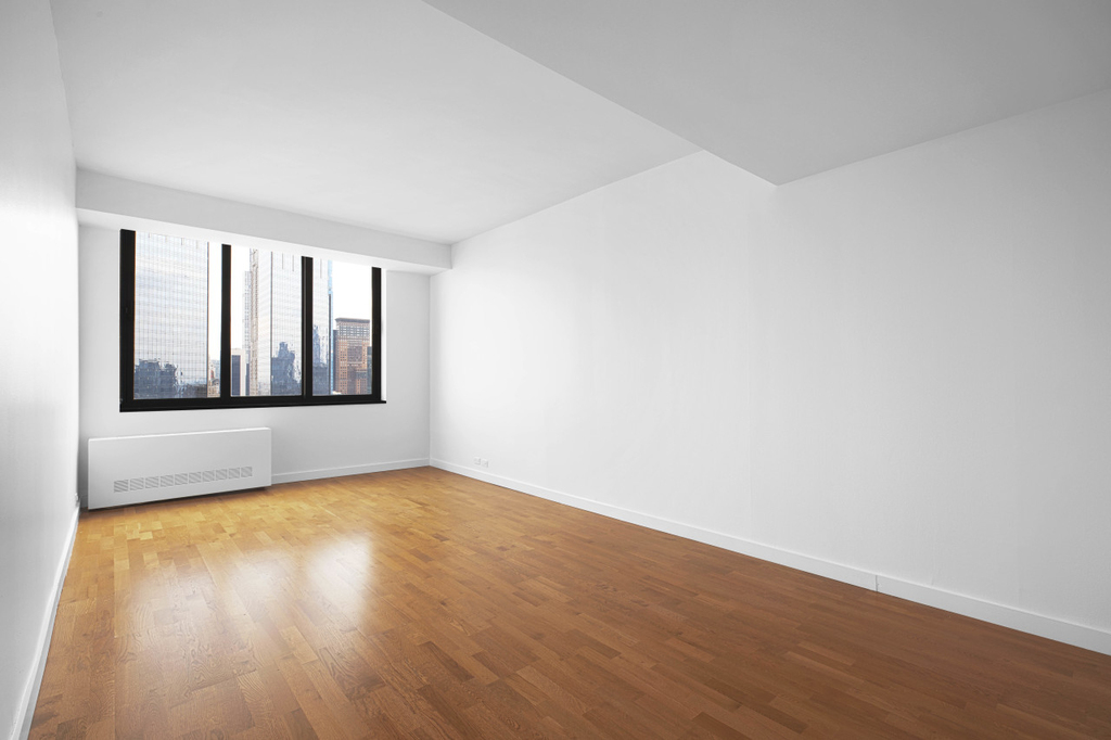 124 West 60th Street - Photo 2