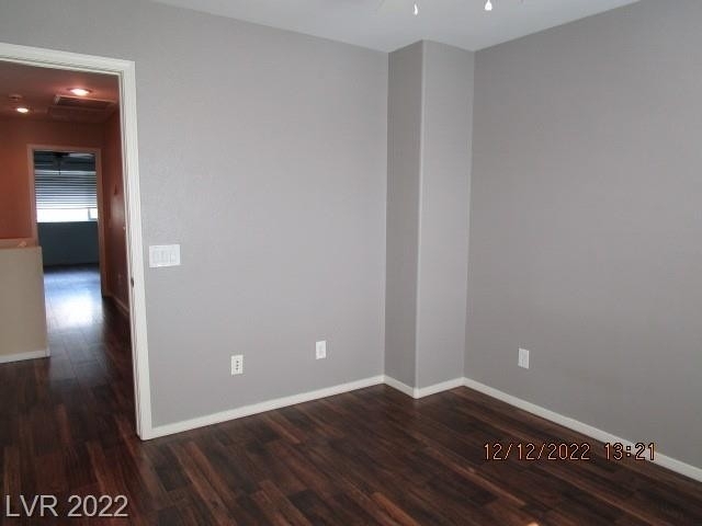 7026 River Meadows Avenue - Photo 12