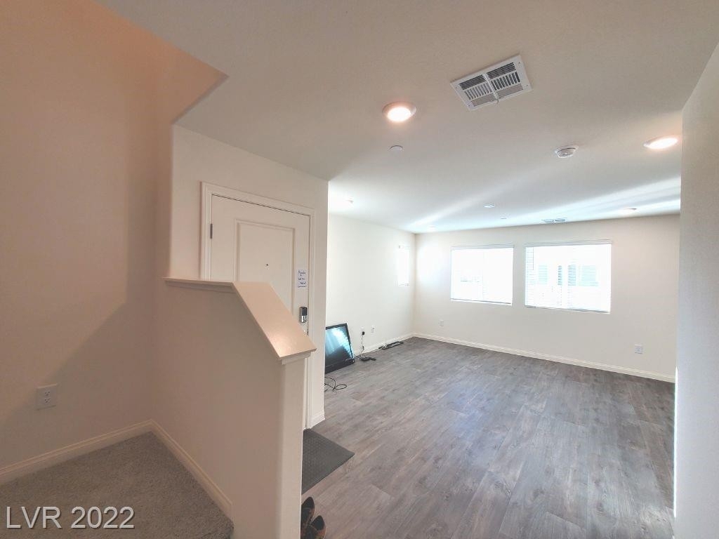 2773 Peacock Blue Avenue - Photo 11