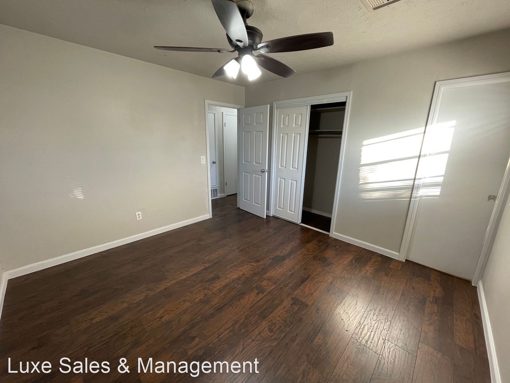 10208 N. Military Ave - Photo 11