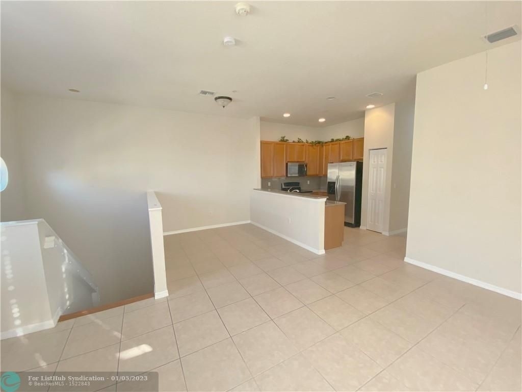 5751 Hampton Hills Blvd - Photo 3