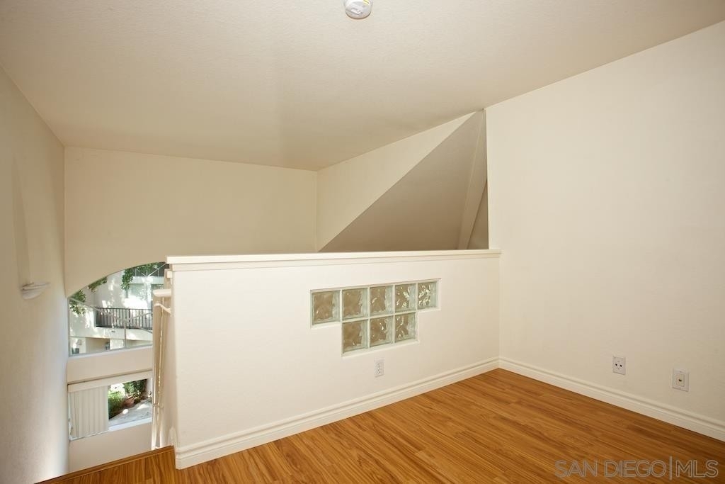 7254 Shoreline Dr - Photo 9