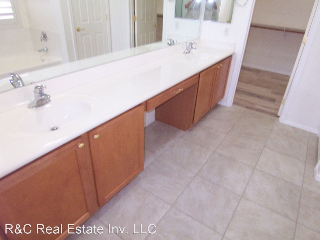 3022 E. Buena Vista Dr. - Photo 14