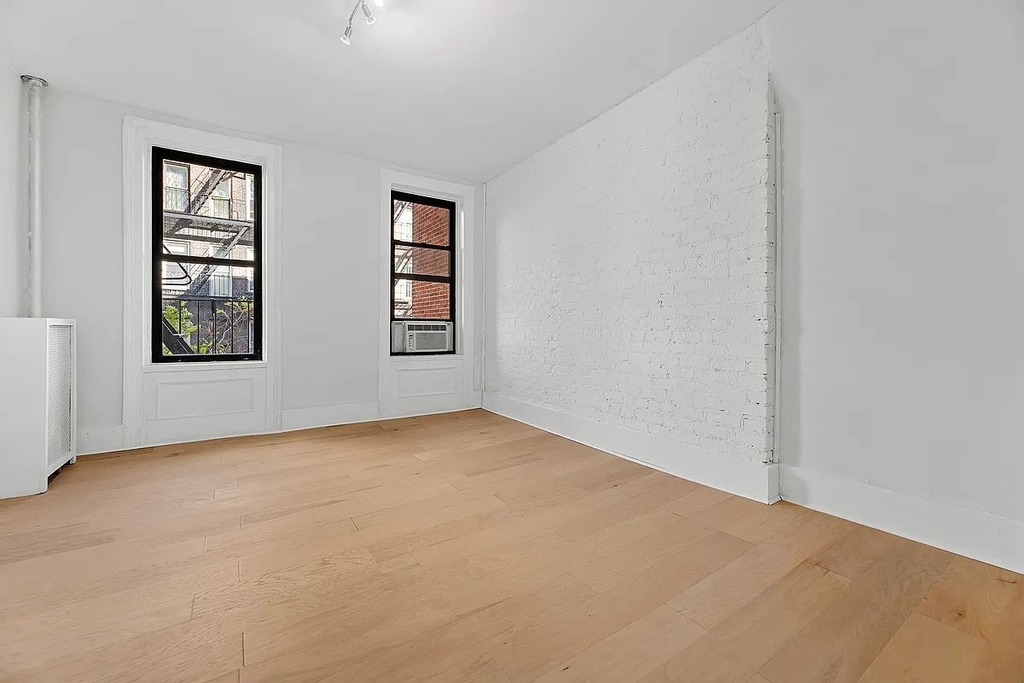 223 East 58th Street - Photo 1