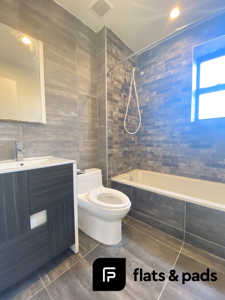 206 Clarkson Avenue - Photo 9