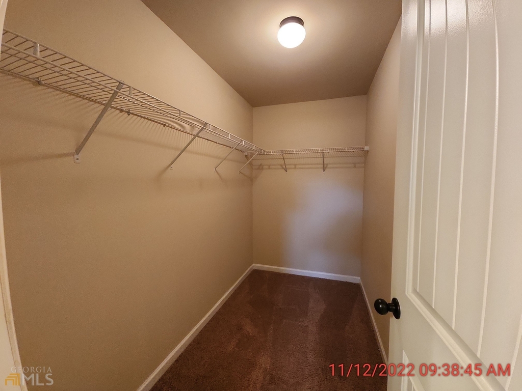 409 Louise Way - Photo 10