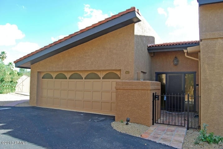 7435 E Sundance Trail - Photo 0