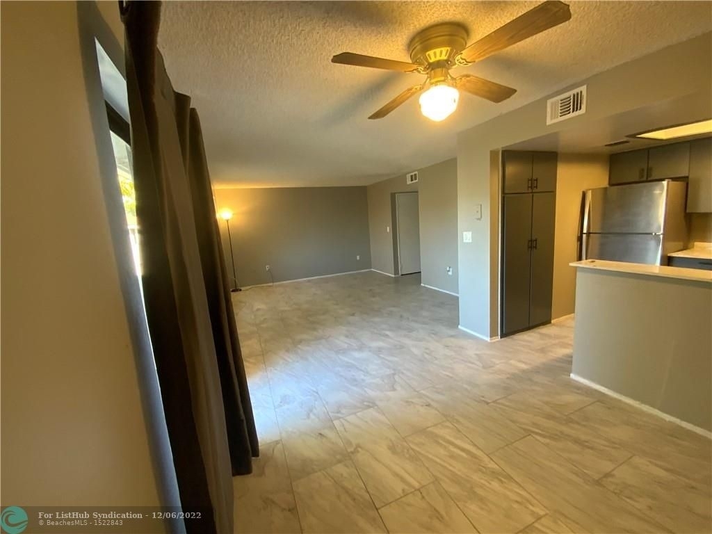 3250 Coral Lake Ln - Photo 3