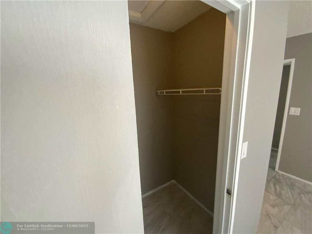 3250 Coral Lake Ln - Photo 32