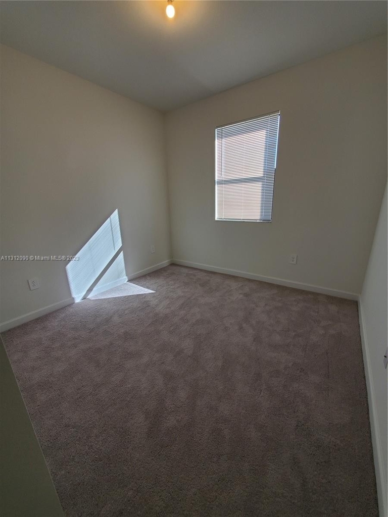 11880 Sw 241st Ter - Photo 10