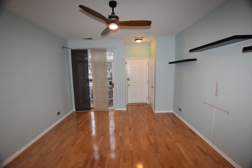 2221 Hillsboro Court - Photo 4