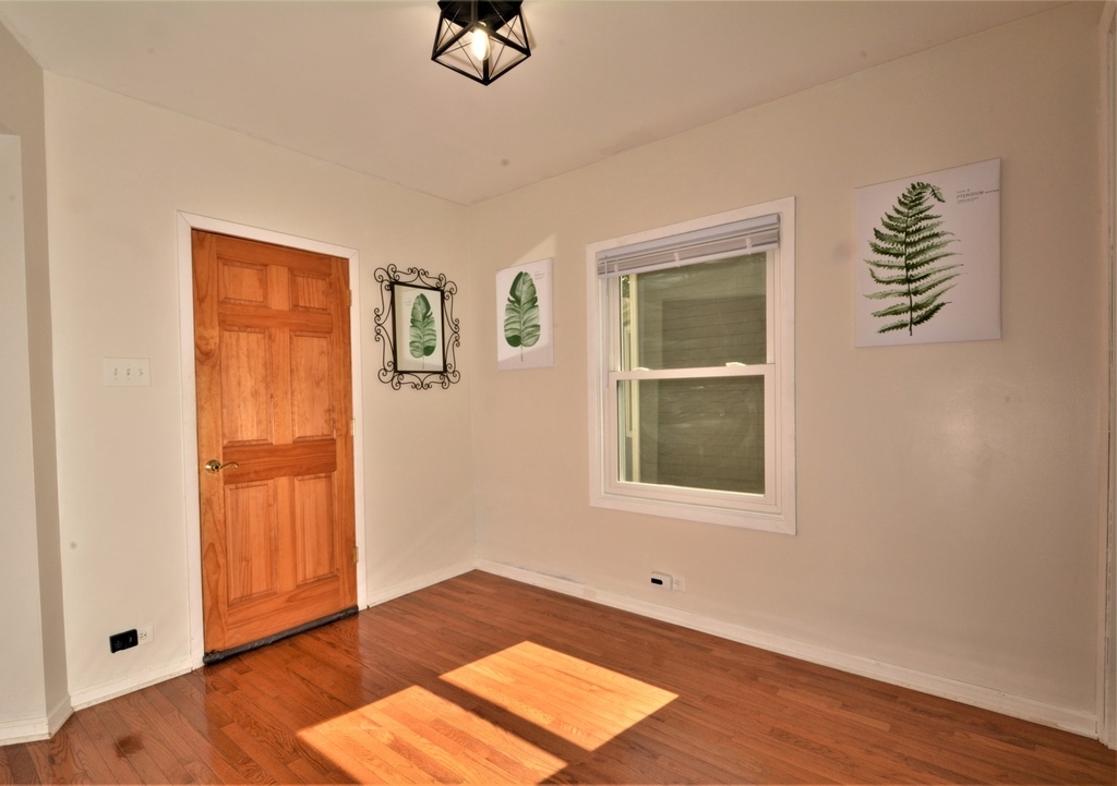 807 N Lombard Avenue - Photo 4