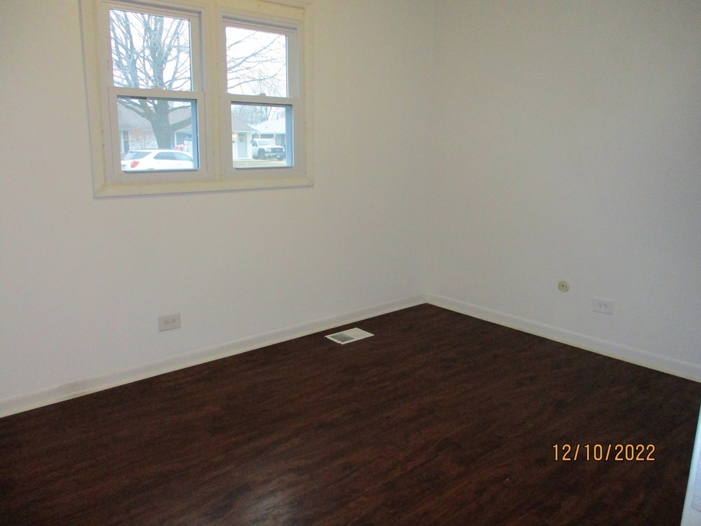 8917 S Ryan Road - Photo 6