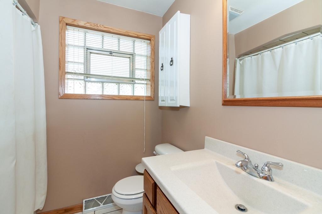 5230 S Narragansett Avenue - Photo 10