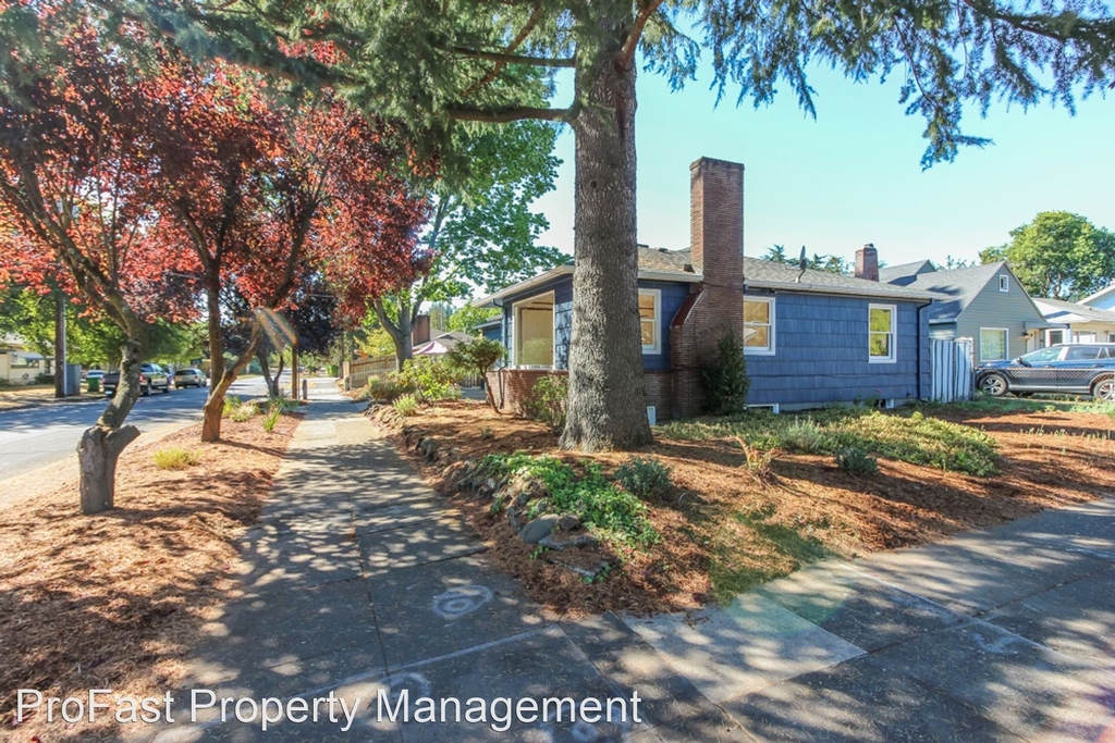 707 Se 88th Ave - Photo 1