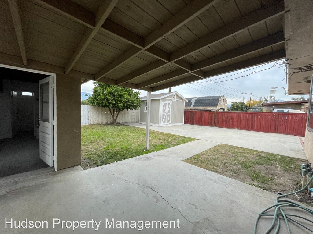 25028 Vine St. - Photo 21