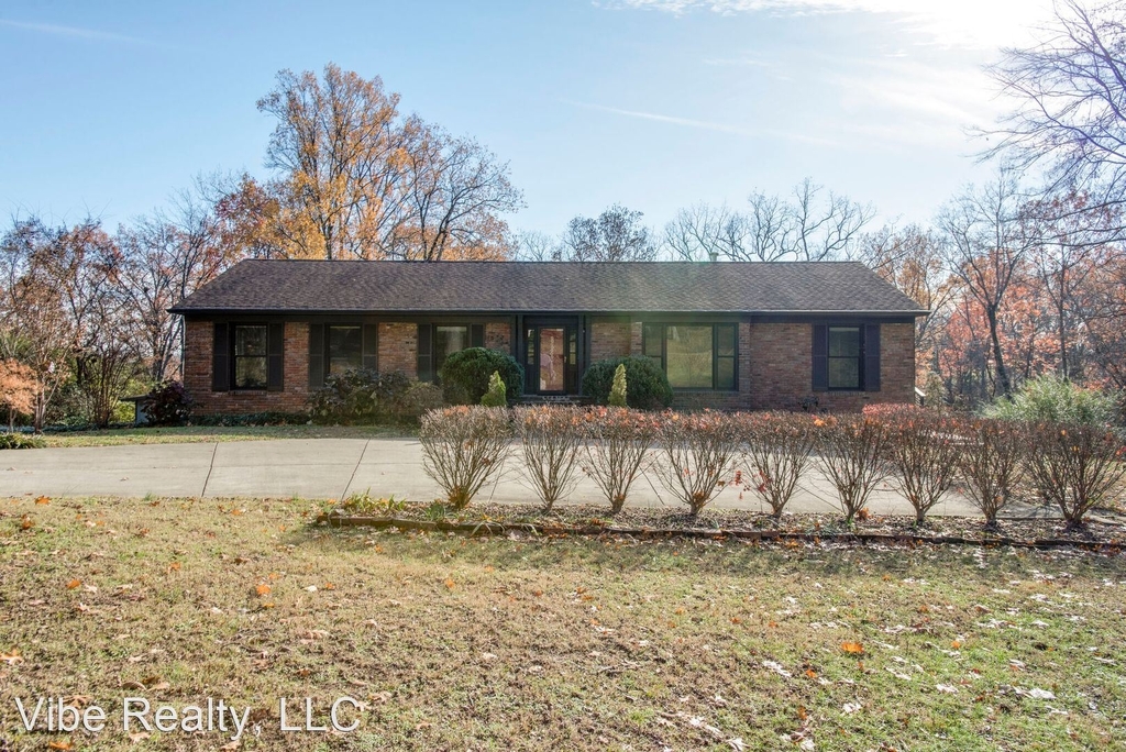 6005 Hickory Valley Rd - Photo 1