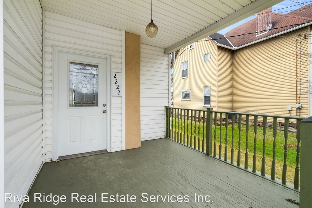 2222 Leechburg Road - Photo 16