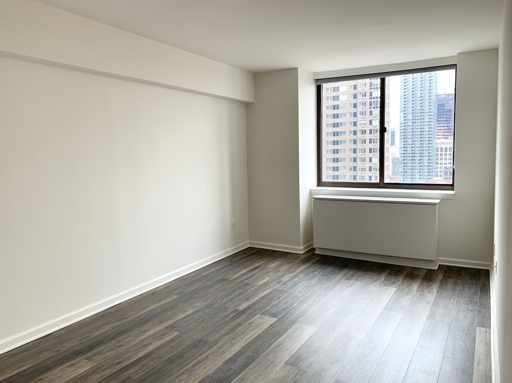 520 West 43rd Street - Photo 2