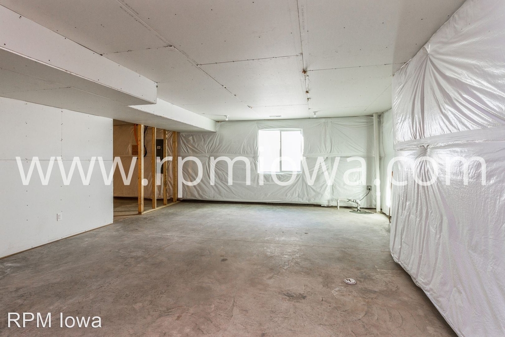 2403 Sw 23rd Street - Photo 13